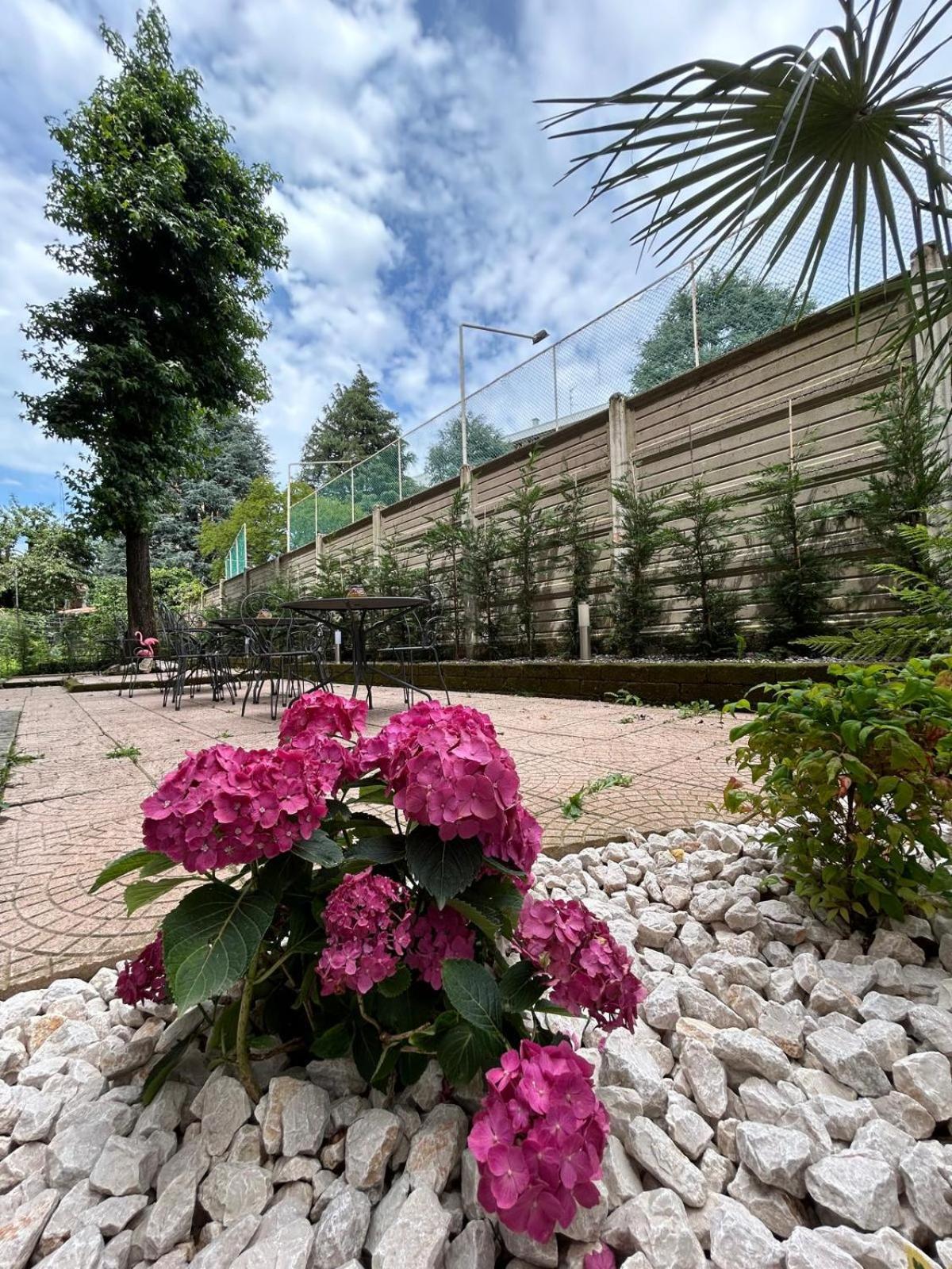 Hotel Concorde Fiera Saronno Exterior photo